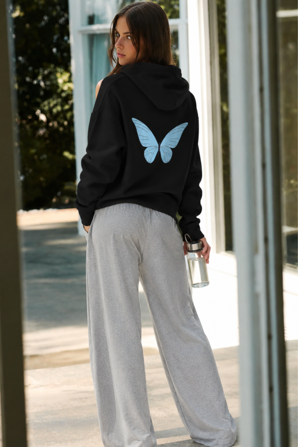 เสื้อฮู้ดดี้ FLUTTERBY